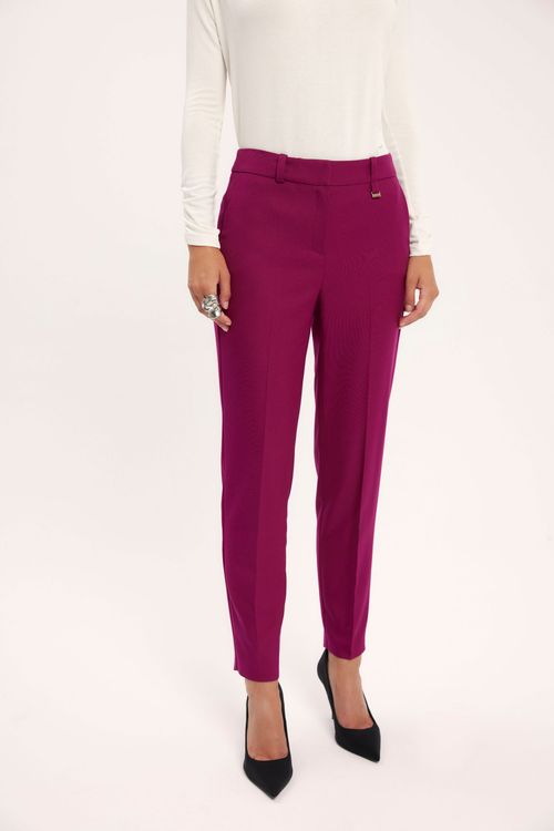 Burgundowe eleganckie spodnie