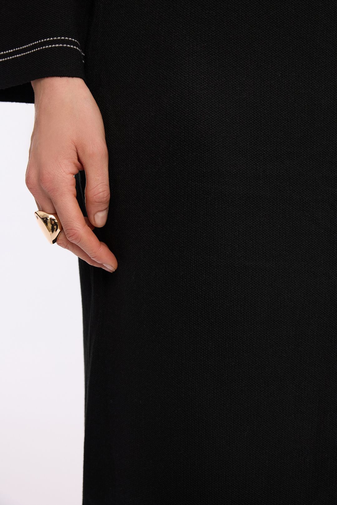Dzianinowa spódnica midi czarna – elegancka spódnica damska