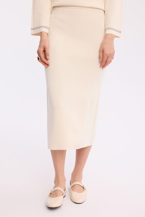 Dzianinowa spódnica ecru midi – elegancka spódnica damska