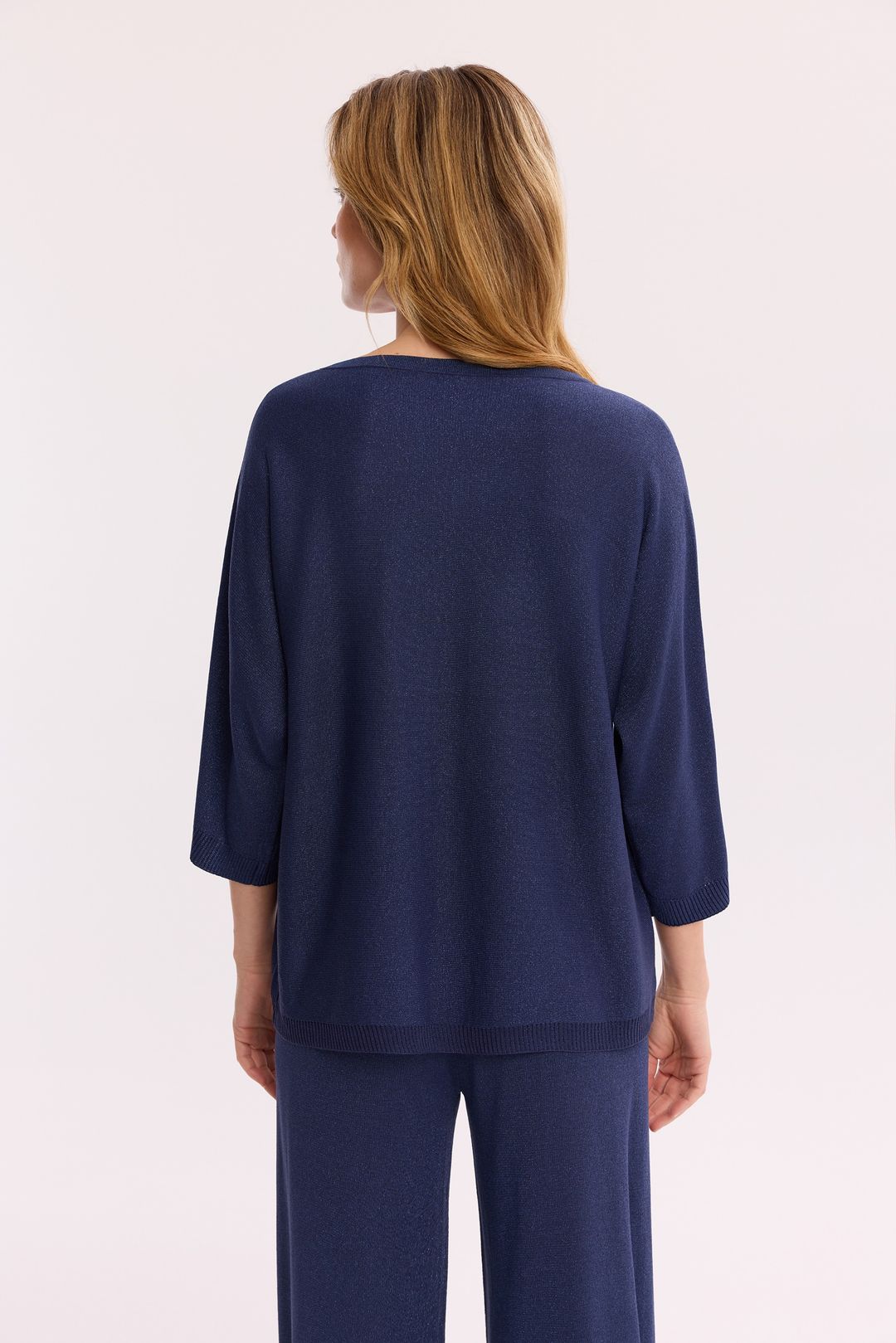Granatowy sweter z lureksem – dzianinowy sweter damski