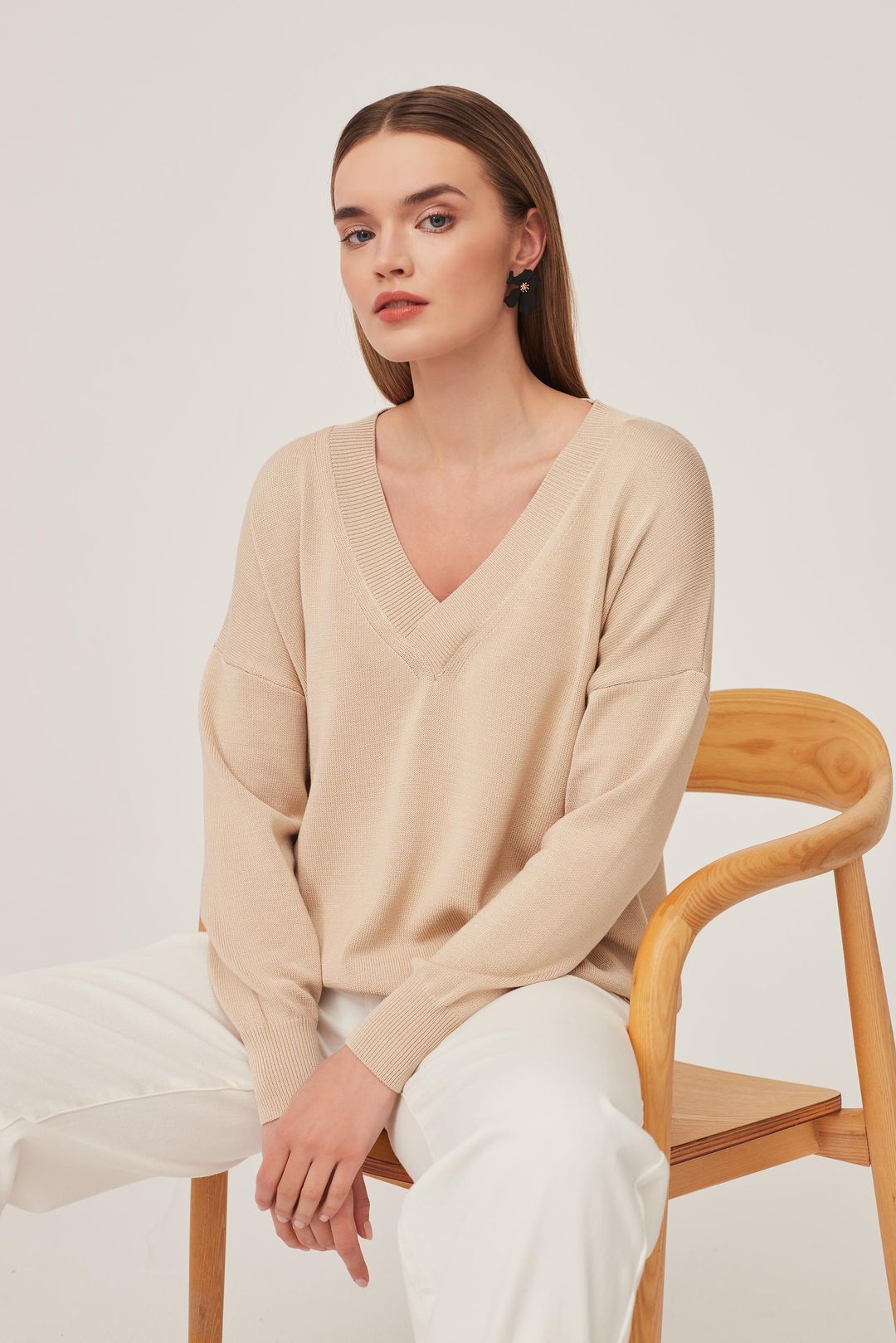 Beżowy dzianinowy sweter Makalu