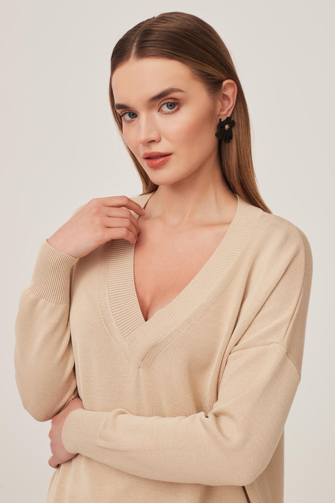 Beżowy dzianinowy sweter Makalu