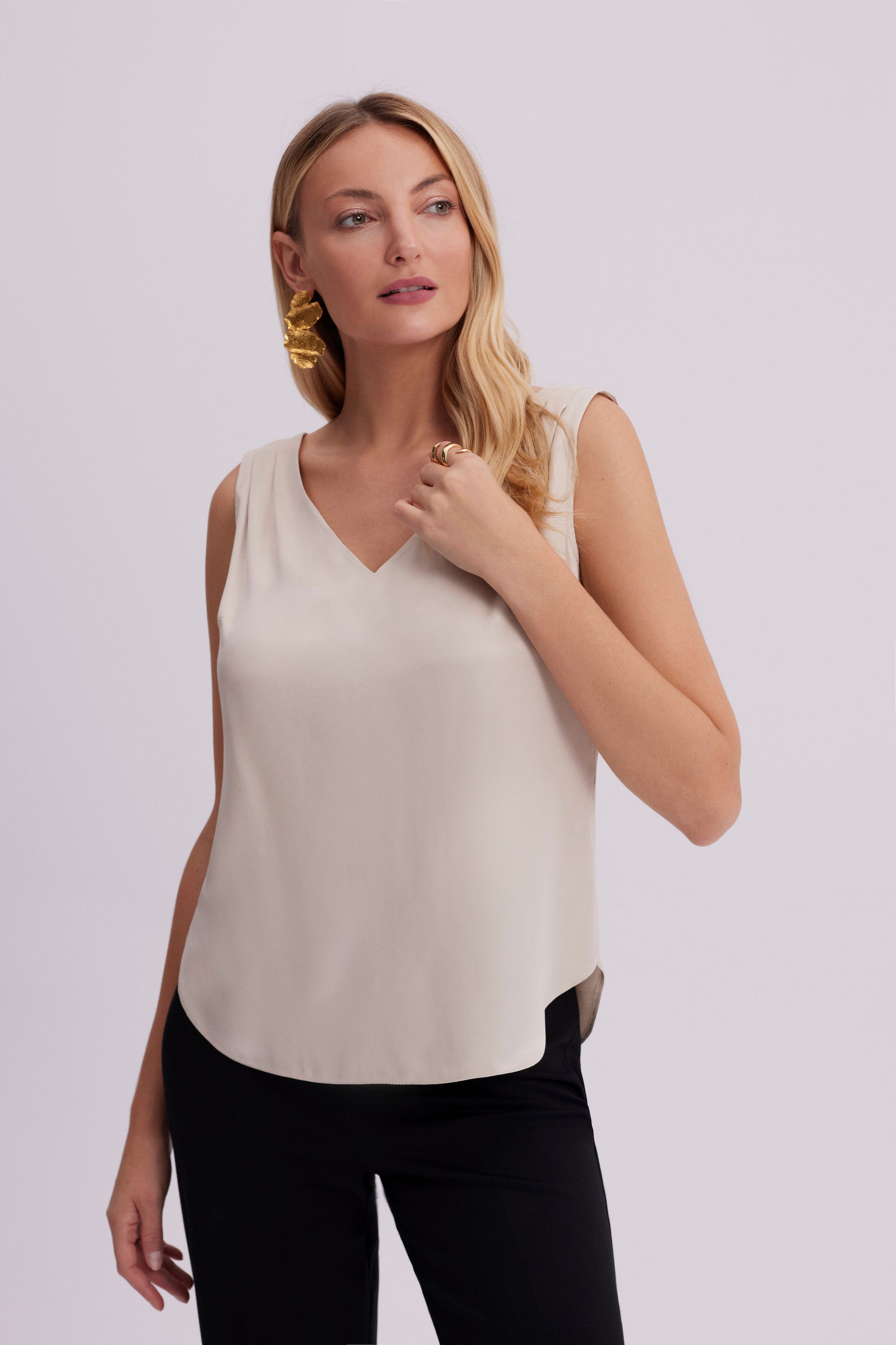 Satynowy elegancki top Makalu