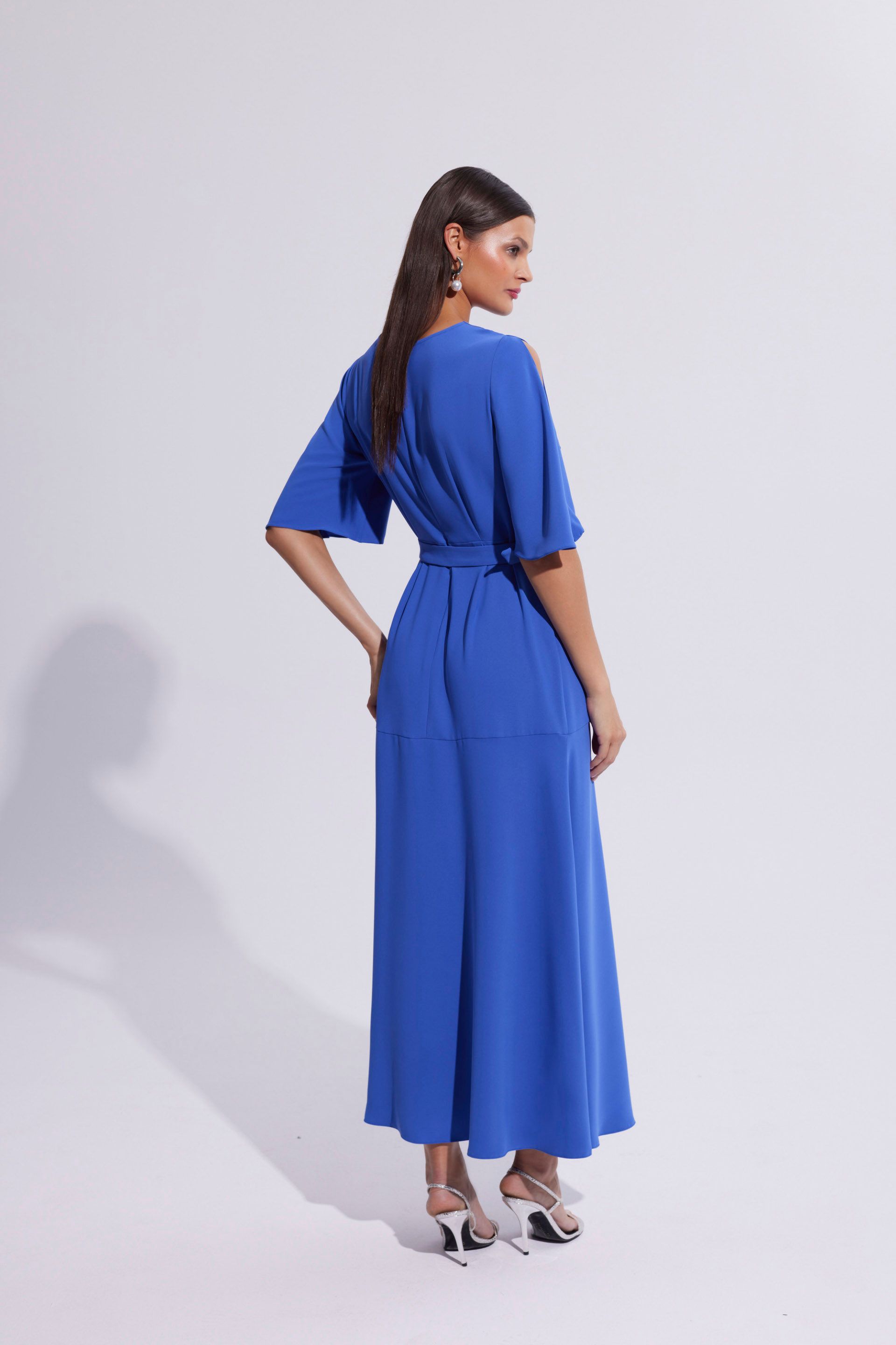 Elegancka sukienka maxi Makalu