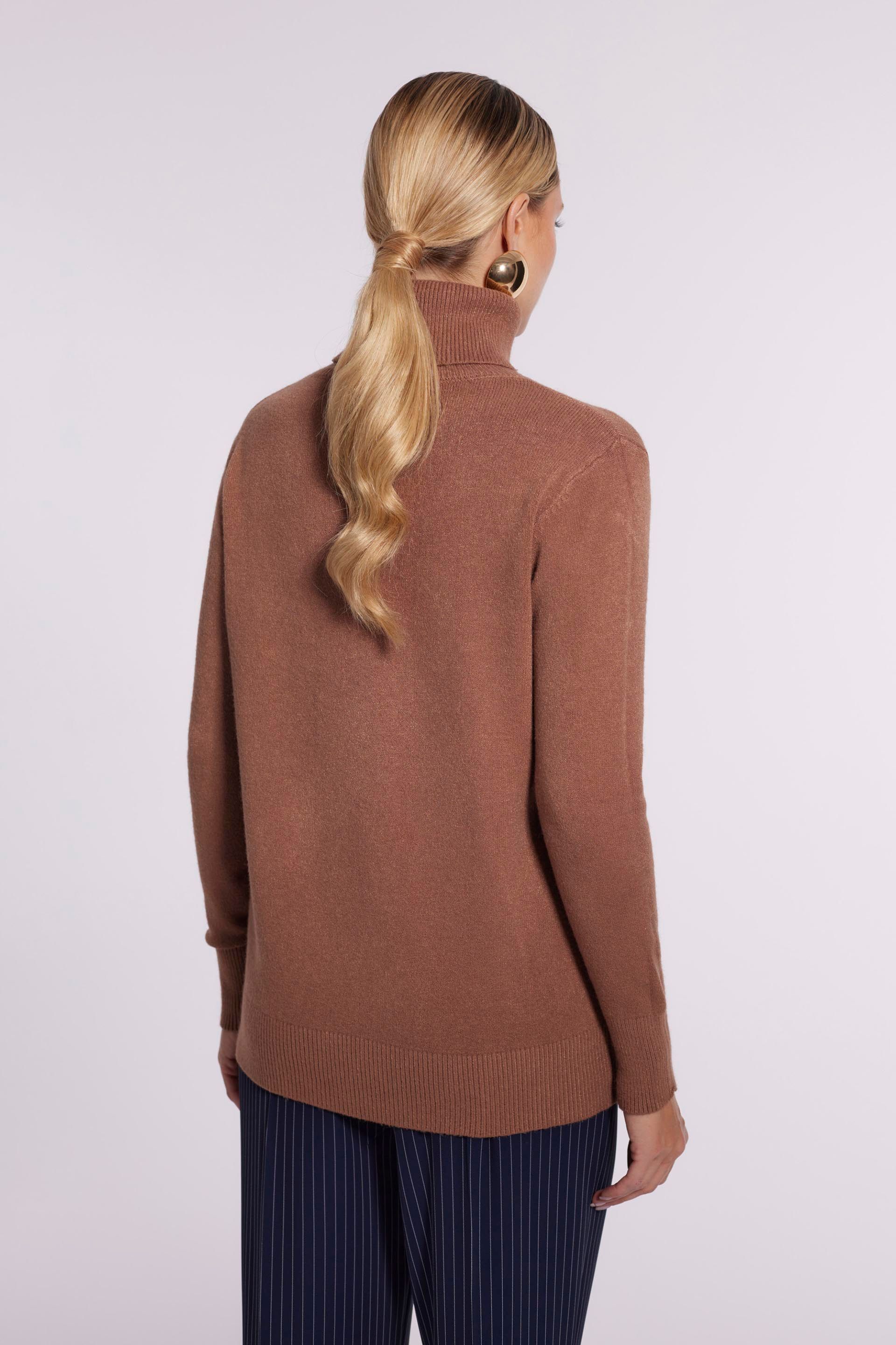 Dzianinowy sweter z golfem Makalu