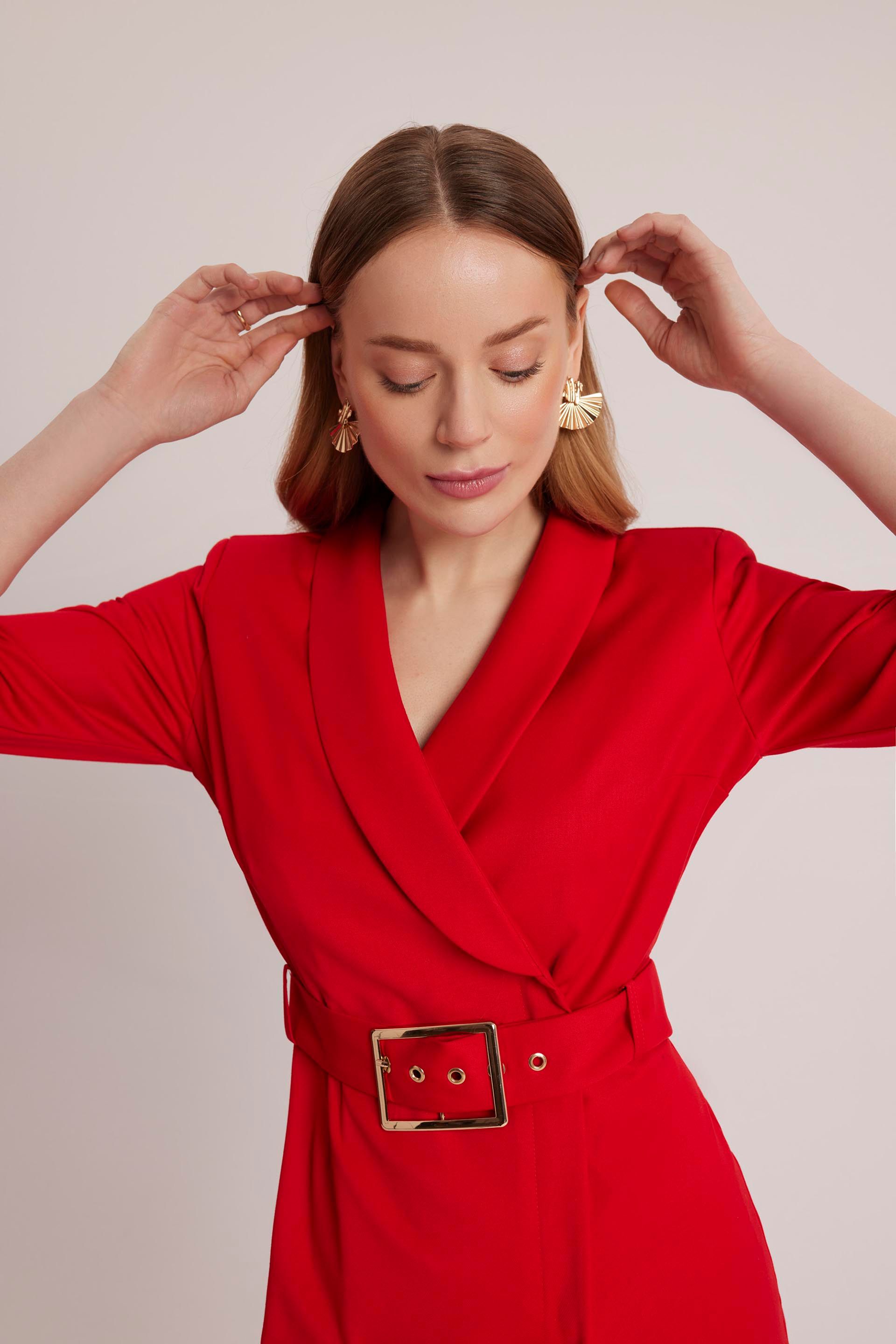 Elegancka czerwona sukienka Makalu