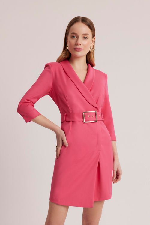 Elegancka różowa sukienka