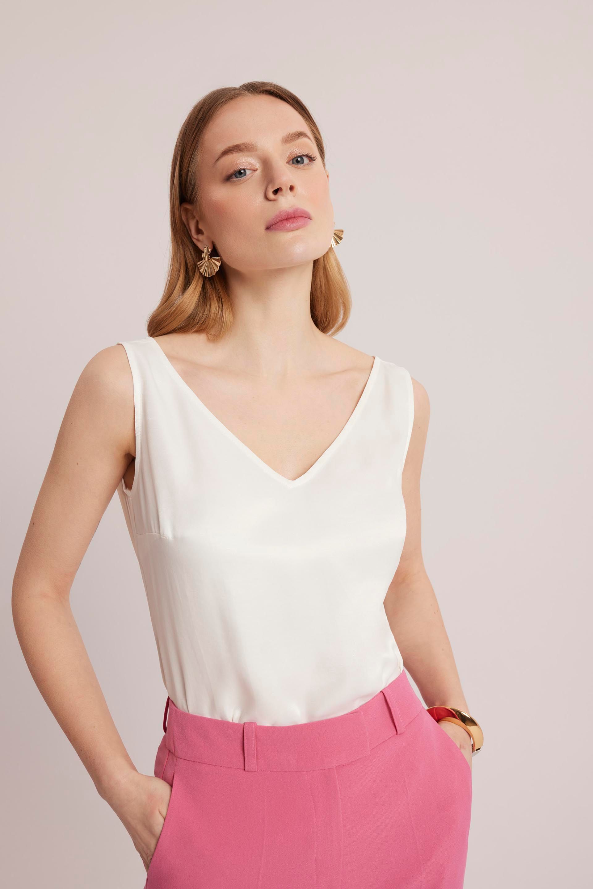 Elegancki top z koronką Makalu