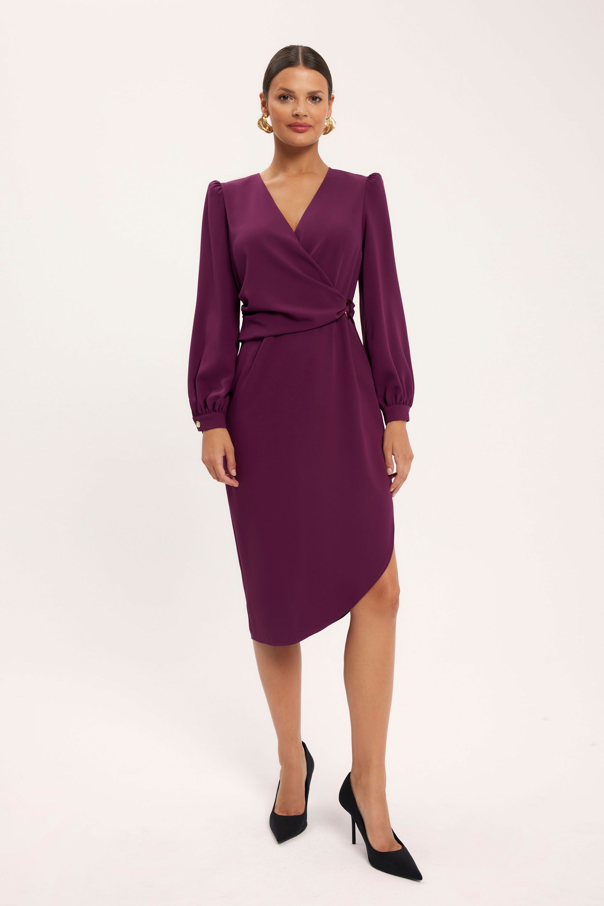 Elegancka sukienka w burgundowym kolorze Makalu