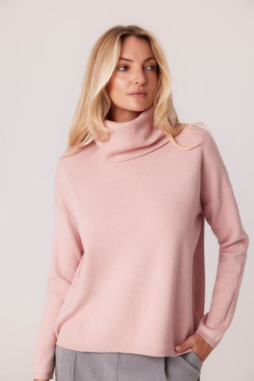 Różowy sweter z golfem Makalu