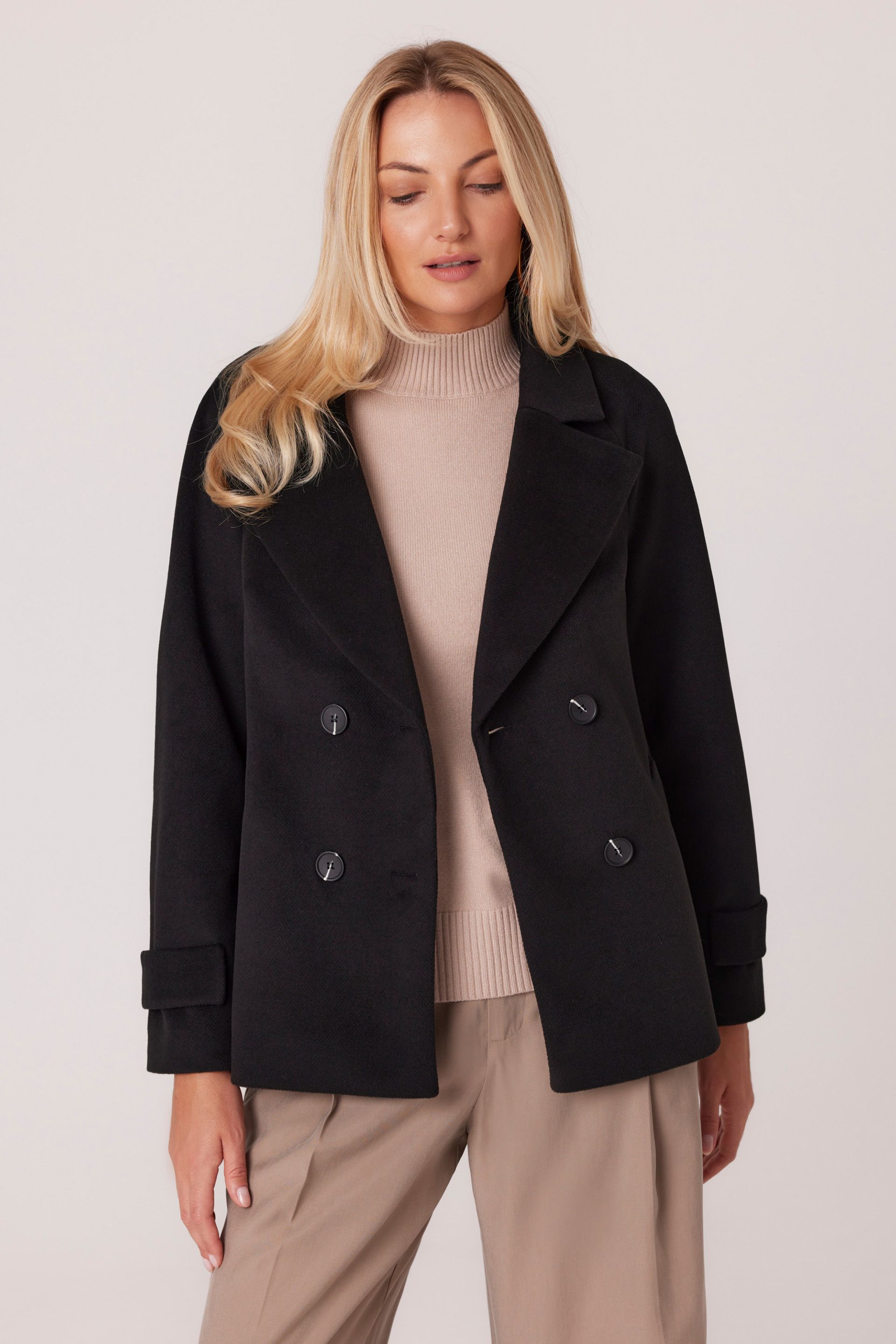 Dwurzędowa krótka kurtka Makalu