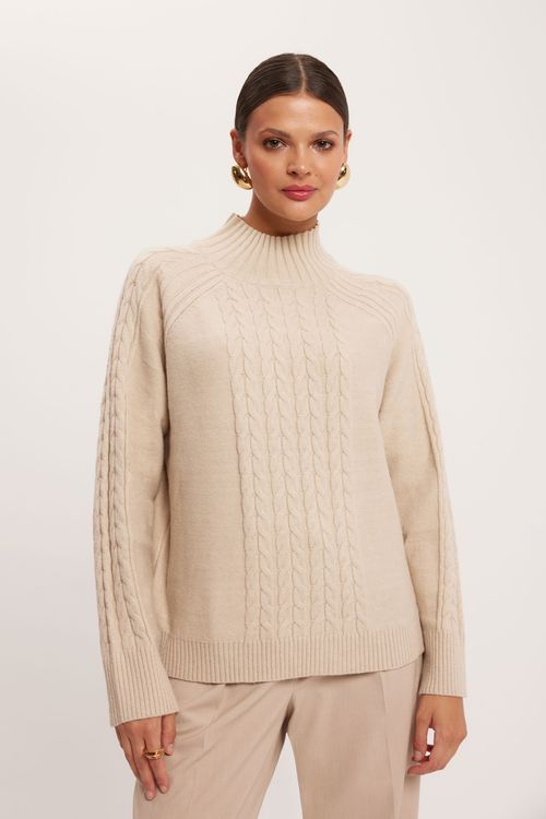 Beżowy sweter z półgolfem