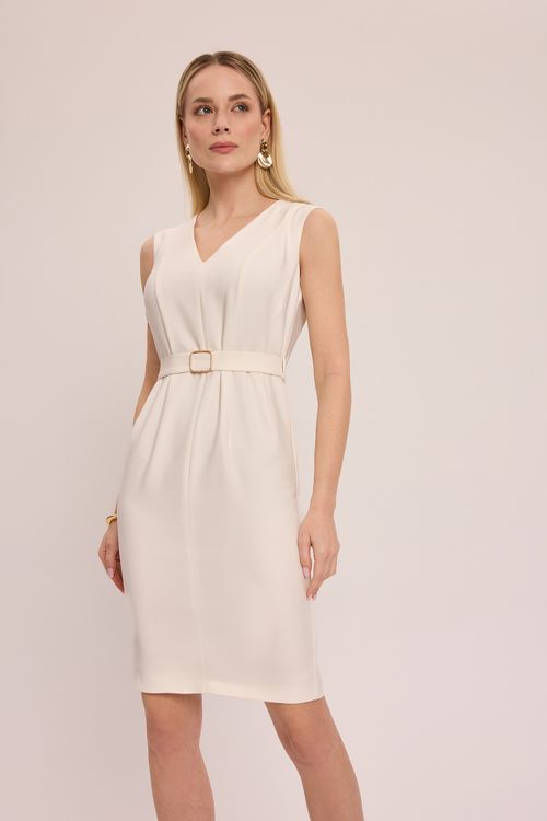 Elegancka sukienka z paskiem