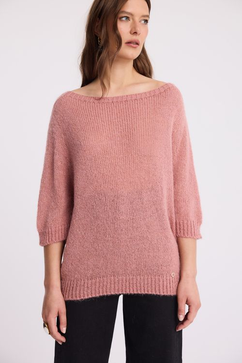 Różowy sweter z domieszką alpaki