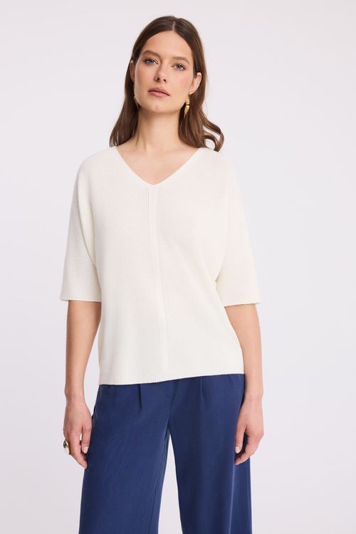 Sweter z domieszką modalu w kolorze ecru