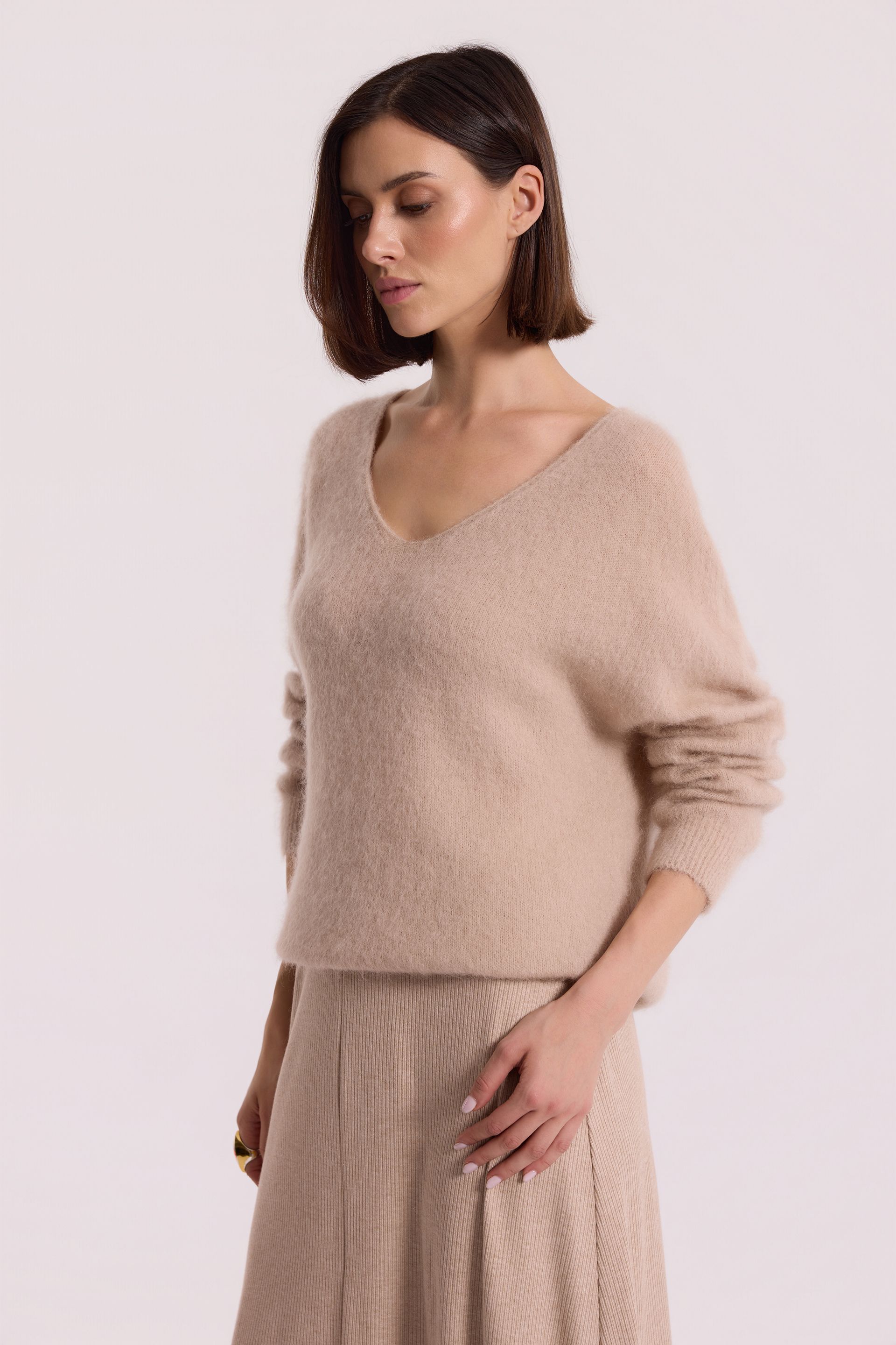 Moherowy sweter z domieszką wełny merino