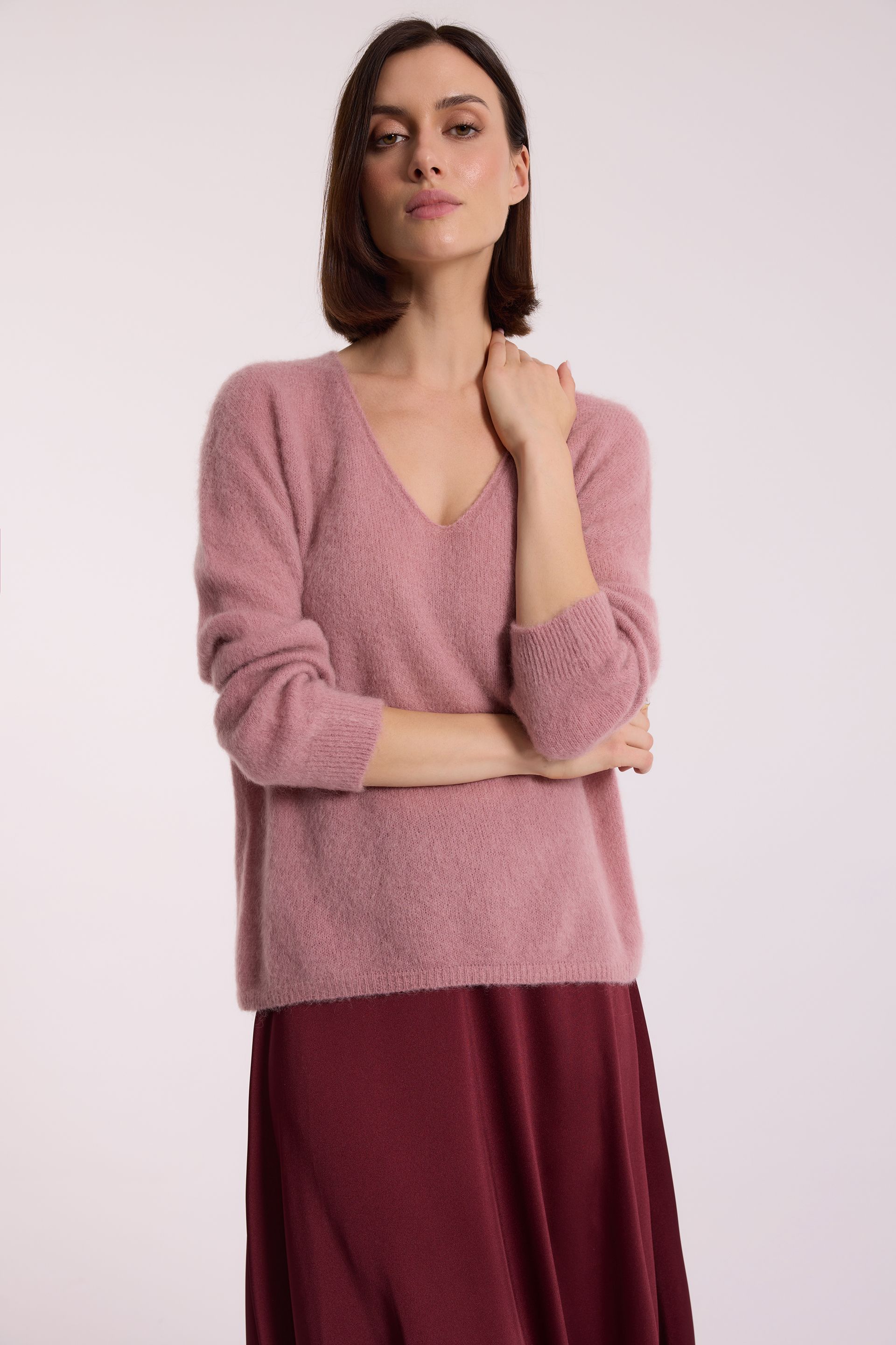 Różowy sweter z moherem i wełną merino