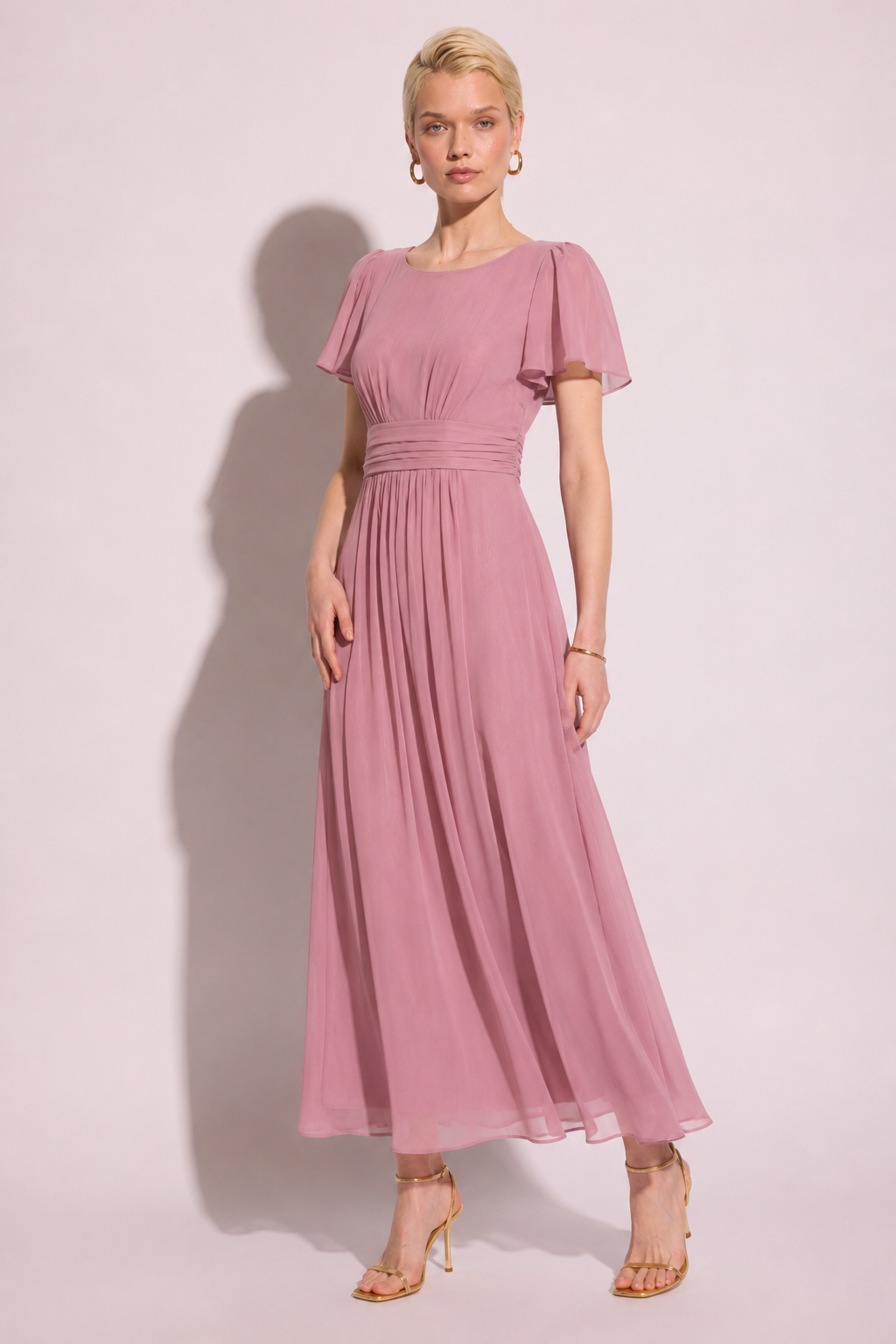 Różowa sukienka maxi z podkreśloną talią | Elegancka sukienka damska