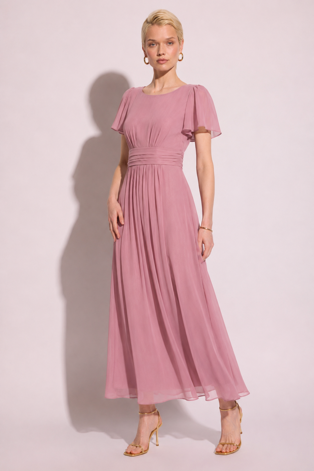 Różowa sukienka maxi z podkreśloną talią | Elegancka sukienka damska