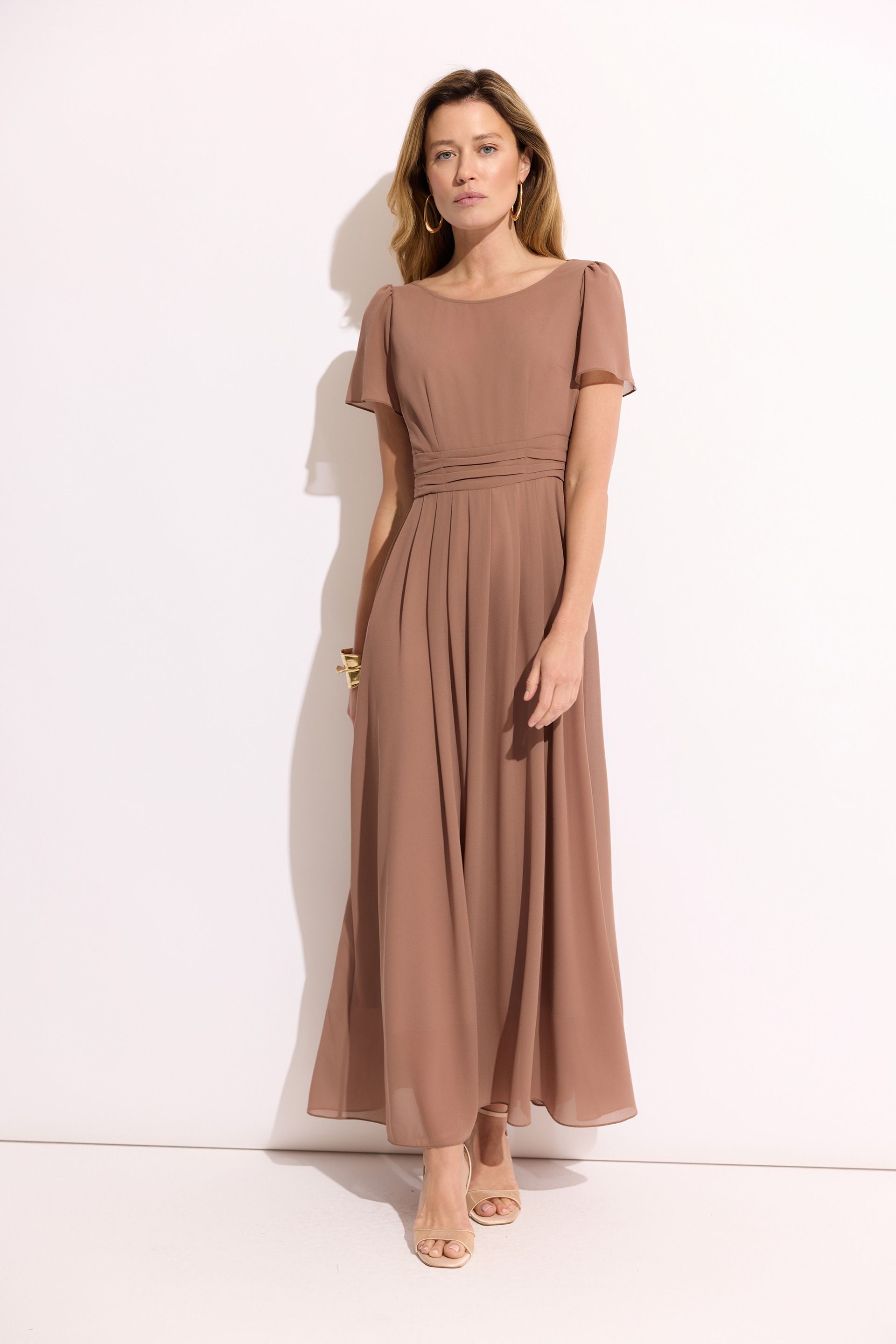 Beżowo-brązowa sukienka maxi – elegancka sukienka damska