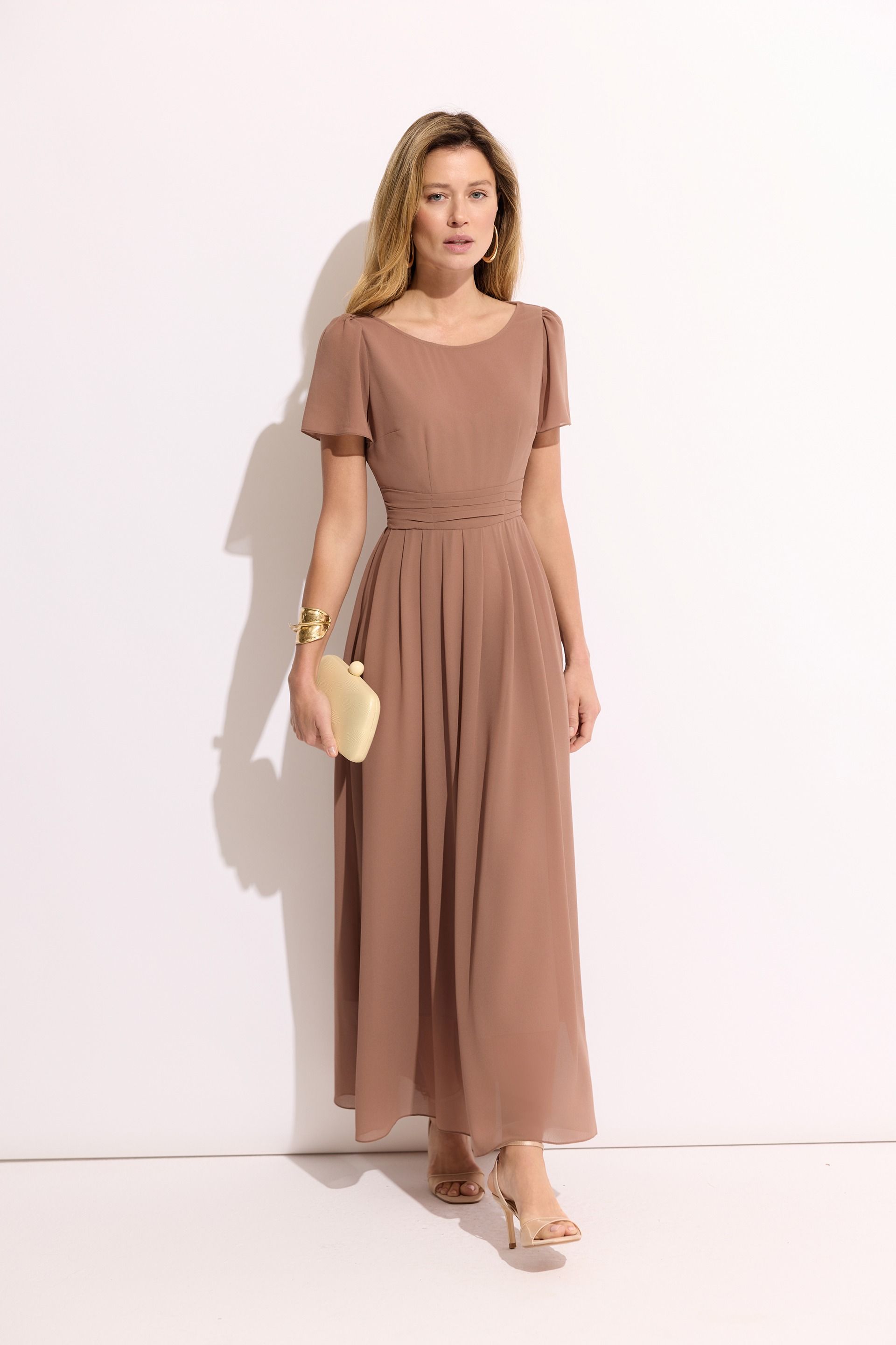 Beżowo-brązowa sukienka maxi – elegancka sukienka damska
