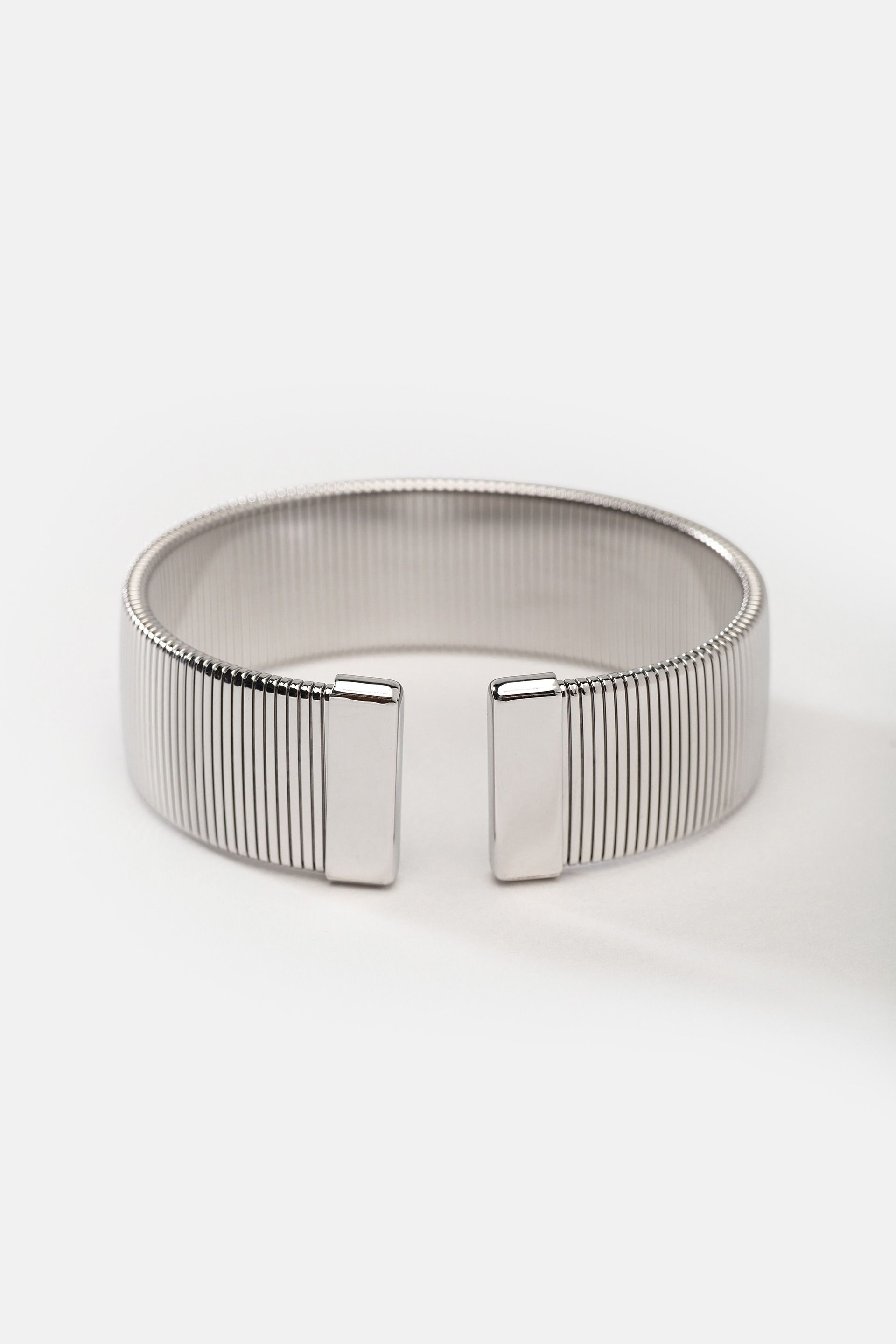 Srebrna bransoletka cuff ryflowana | Makalu