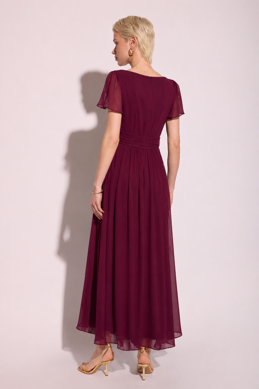 Burgundowa sukienka maxi z podkreśloną talią | Elegancka sukienka damska