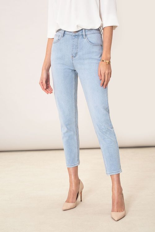 Niebieskie spodnie jeansowe