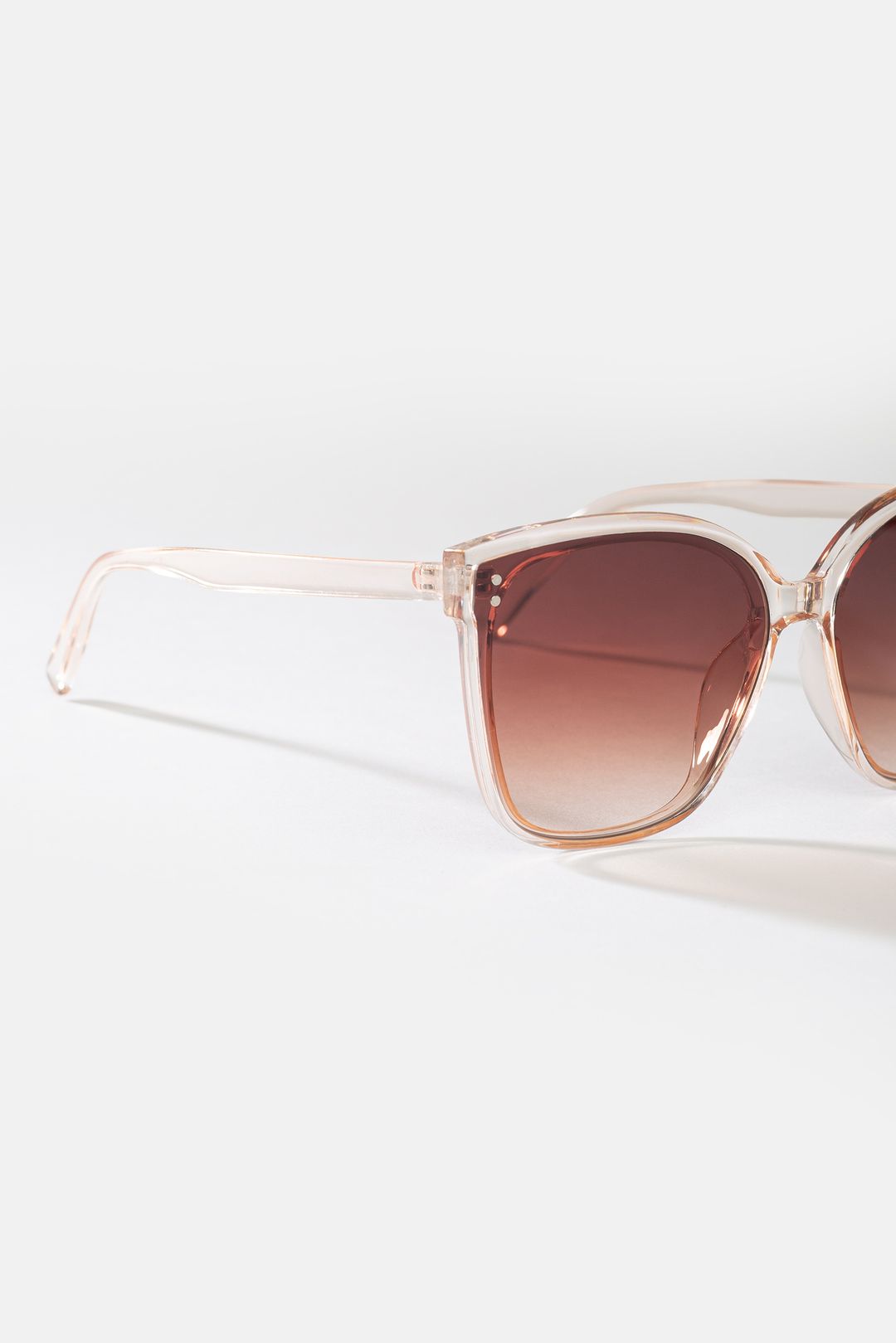 Brązowe okulary przeciwsłoneczne damskie UV400 transparentne