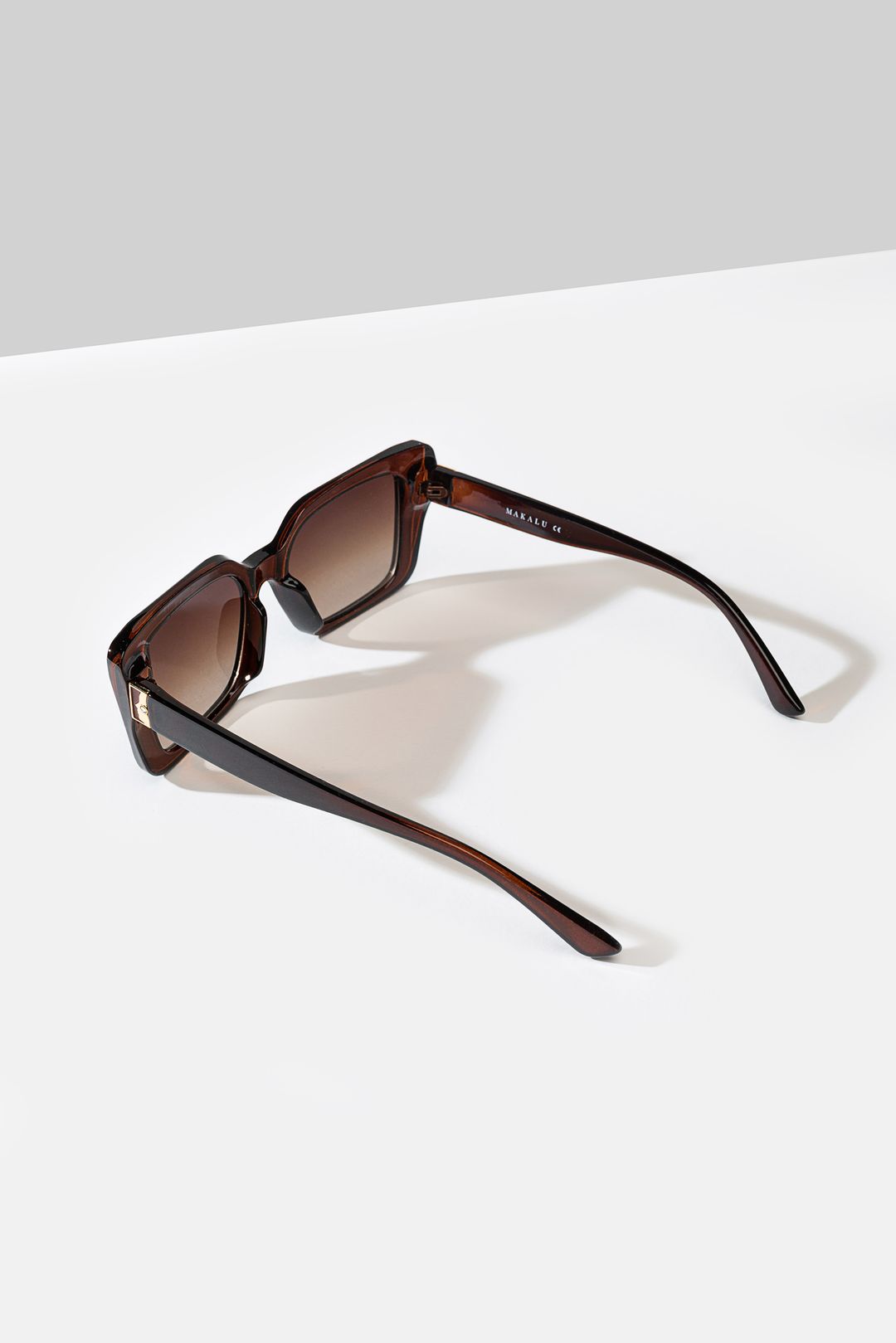 Trapezowe okulary w brązowej oprawce Makalu