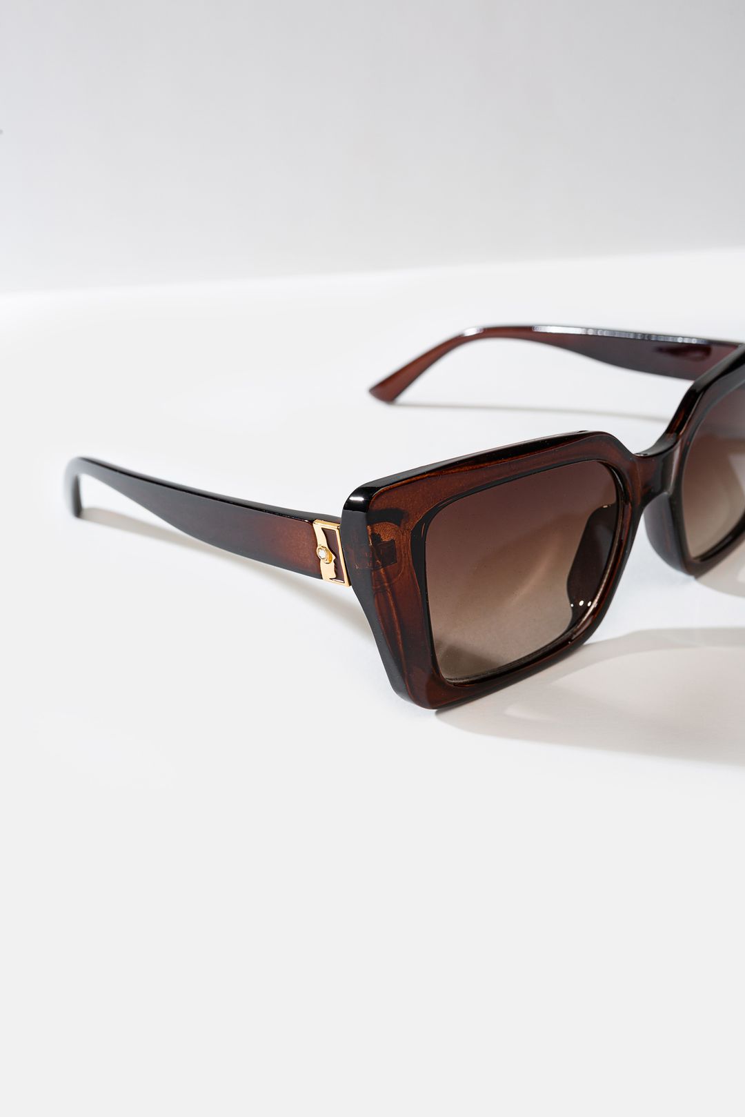 Trapezowe okulary w brązowej oprawce Makalu