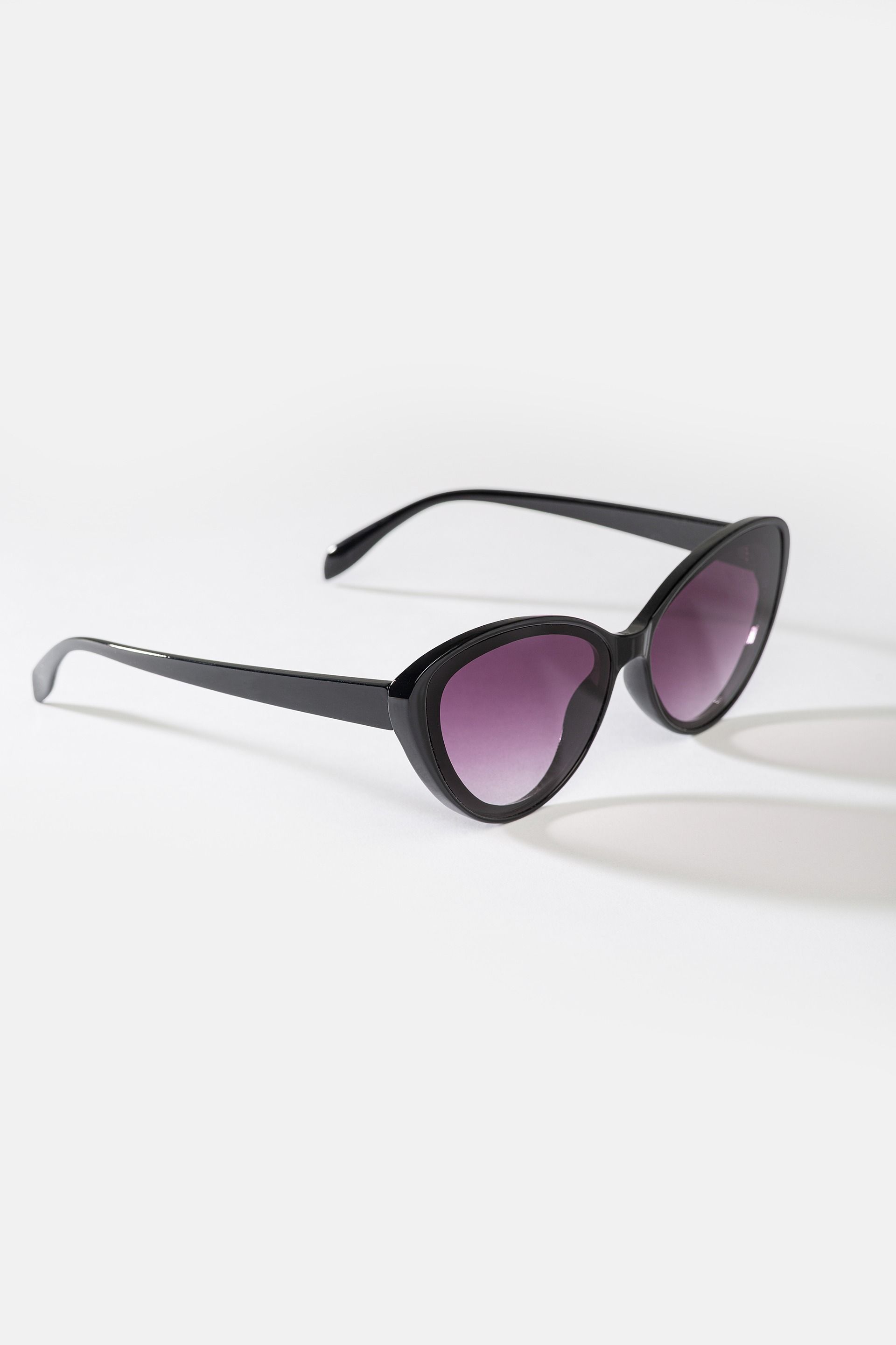 Czarne okulary przeciwsłoneczne damskie kocie UV400