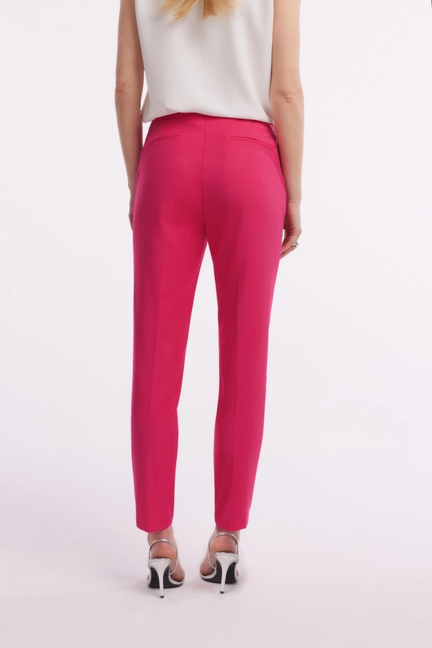 Różowe eleganckie spodnie Makalu