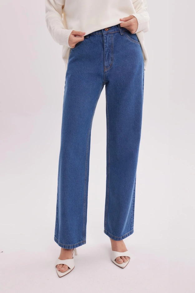Szerokie niebieskie jeansy Makalu