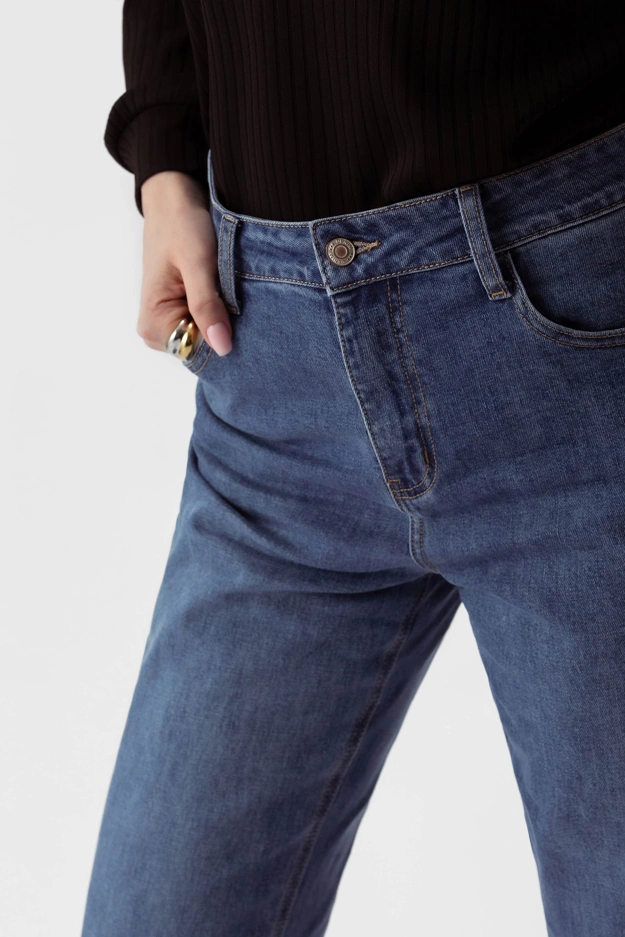 Spodnie jeansowe w niebieskim kolorze Makalu