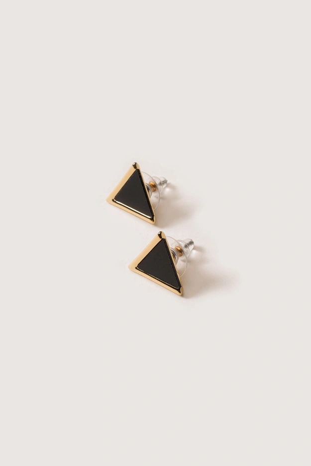 Czarno-złote kolczyki w formie małych trójkątów Makalu