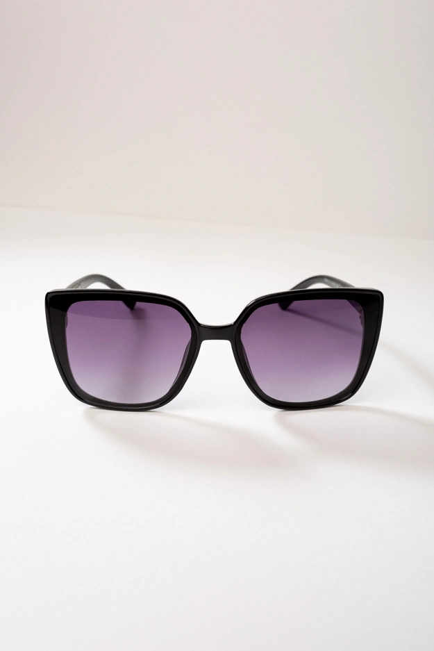 Czarne okulary przeciwsłoneczne w kwadratowej oprawie Makalu
