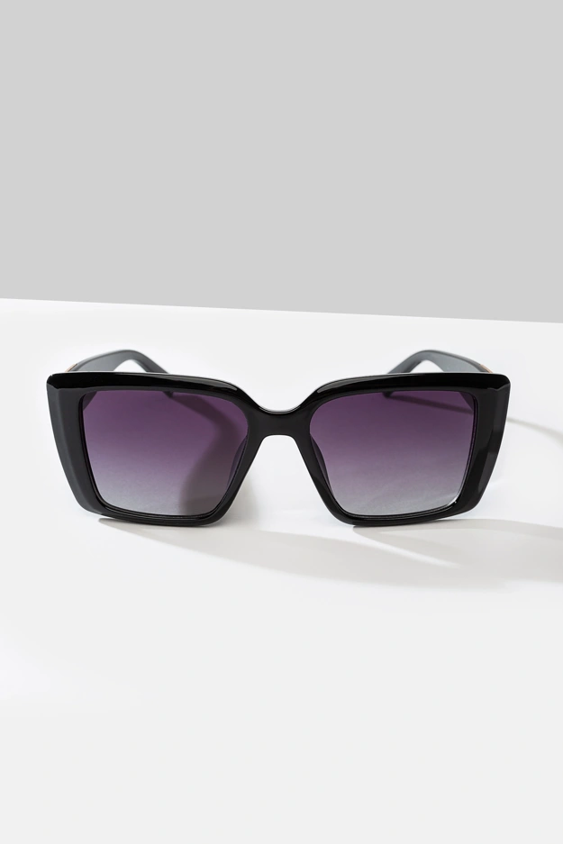 Kwadratowe okulary przeciwsłoneczne w czarnej oprawce Makalu
