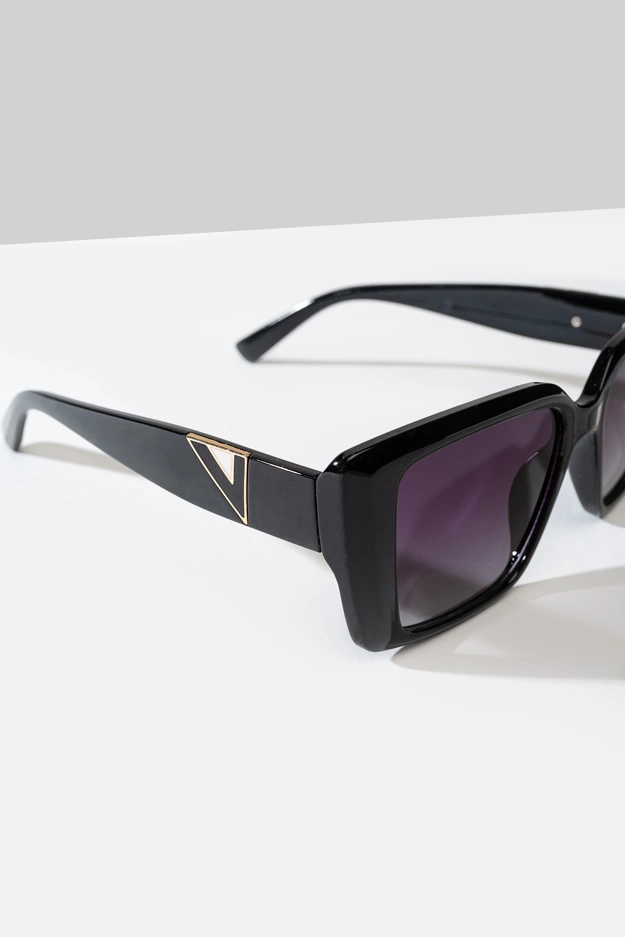 Kwadratowe okulary przeciwsłoneczne w czarnej oprawce Makalu