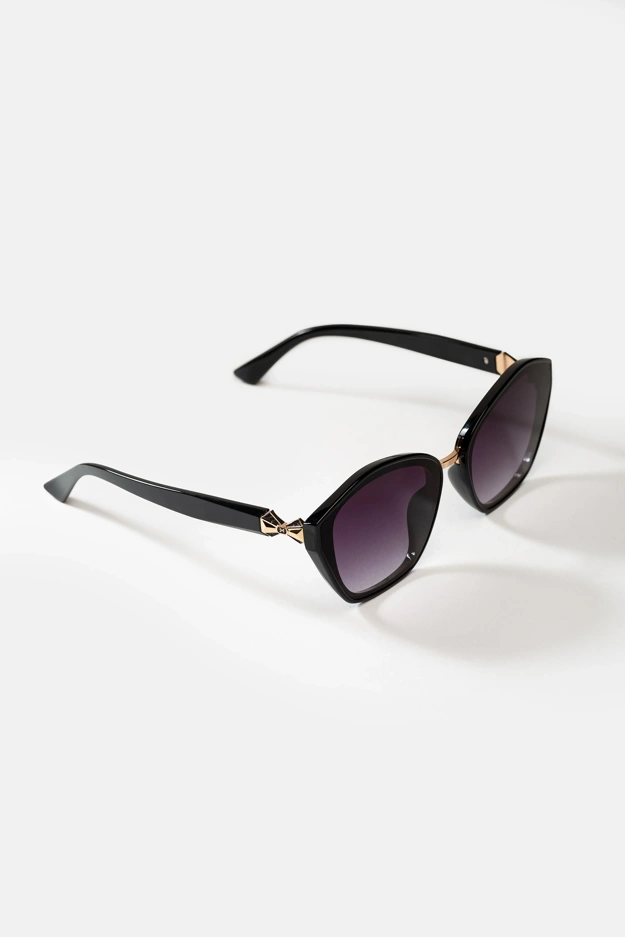 Czarne klasyczne okulary przeciwsłoneczne Makalu