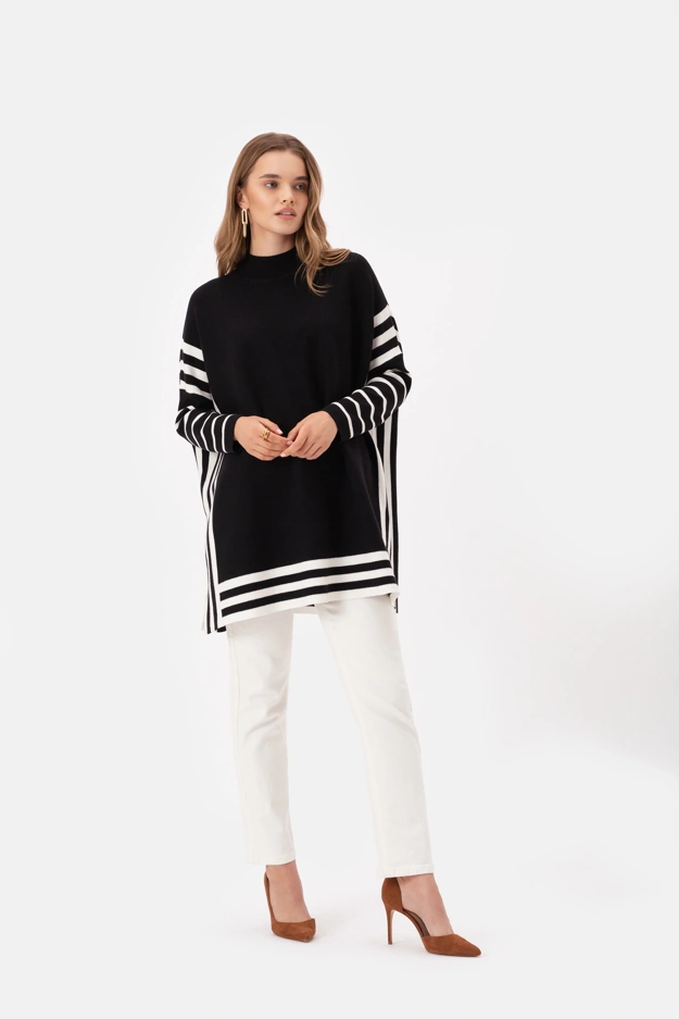 Czarny sweter oversize w białe pasy Makalu